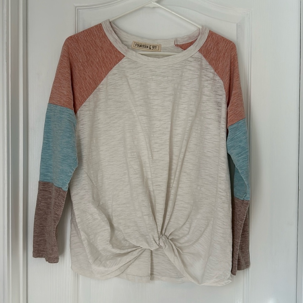 FOURTEEN & 9TH Color Blocked Shirt Small